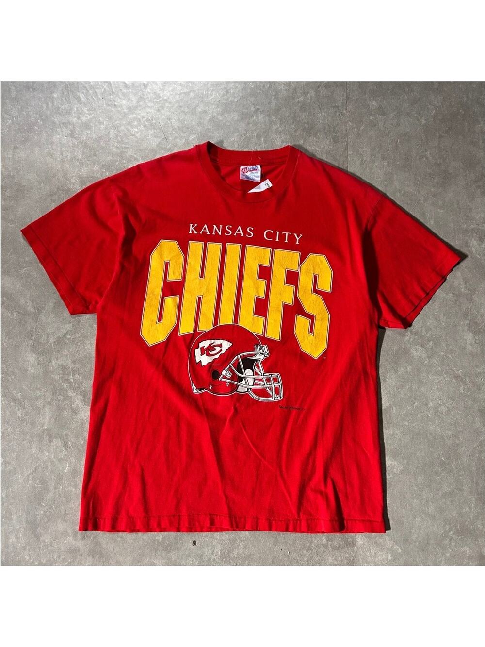90's Vintage Kansas City Chiefs Helmet Red T-Shirt -L